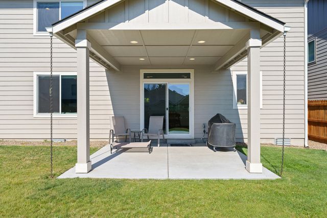 61364 SE Matthew Street, Bend, OR 97702