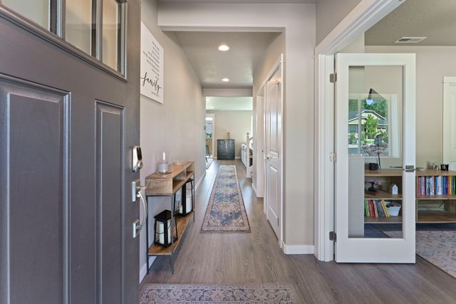 61364 SE Matthew Street, Bend, OR 97702