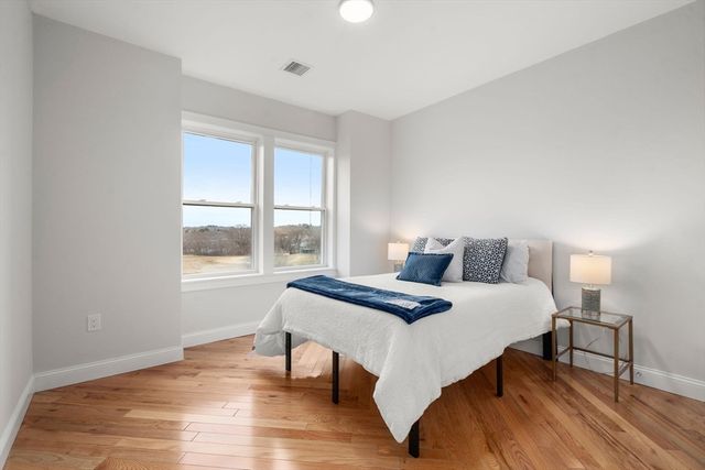 54 Indiana Terrace 54, Newton, MA 02464