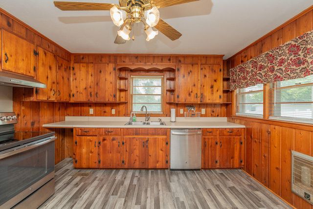 61 Bignon Street, Barnwell, SC 29812