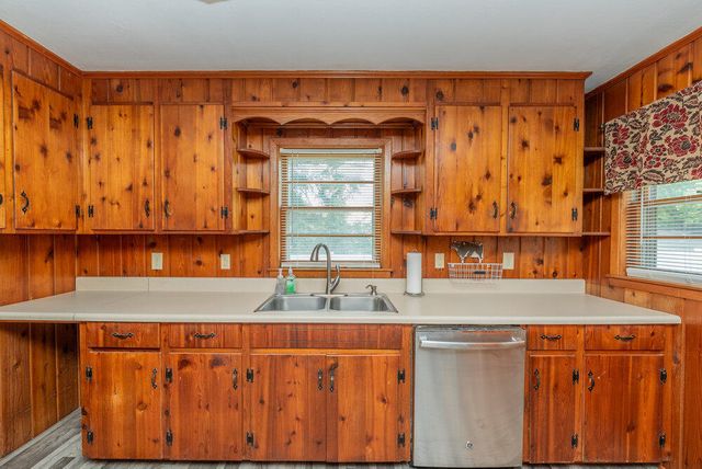 61 Bignon Street, Barnwell, SC 29812