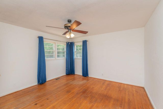 61 Bignon Street, Barnwell, SC 29812