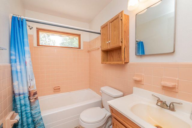 61 Bignon Street, Barnwell, SC 29812