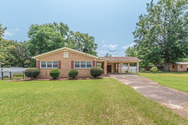 61 Bignon Street, Barnwell, SC 29812