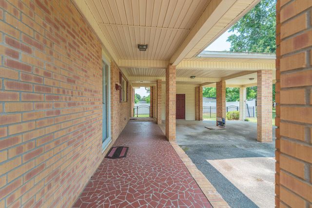 61 Bignon Street, Barnwell, SC 29812