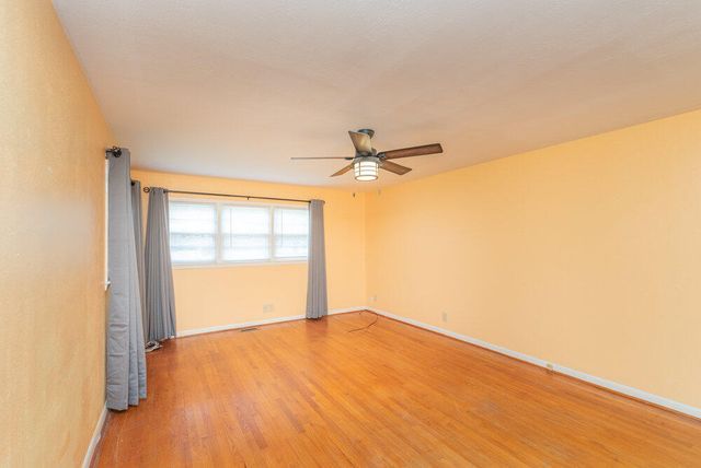 61 Bignon Street, Barnwell, SC 29812