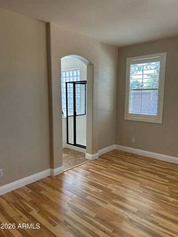 7024 S CLAIBORNE Avenue, Gilbert, AZ 85298