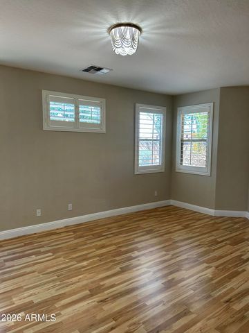 7024 S CLAIBORNE Avenue, Gilbert, AZ 85298