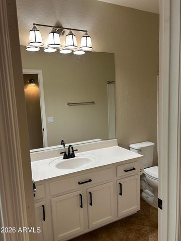 7024 S CLAIBORNE Avenue, Gilbert, AZ 85298