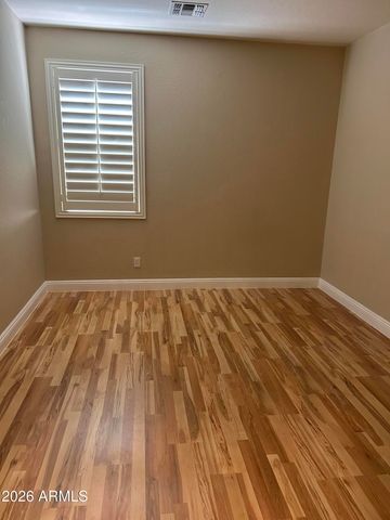 7024 S CLAIBORNE Avenue, Gilbert, AZ 85298