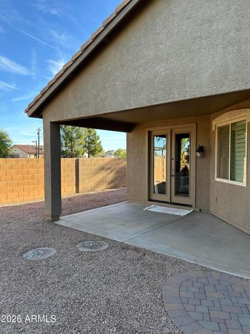 7024 S CLAIBORNE Avenue, Gilbert, AZ 85298