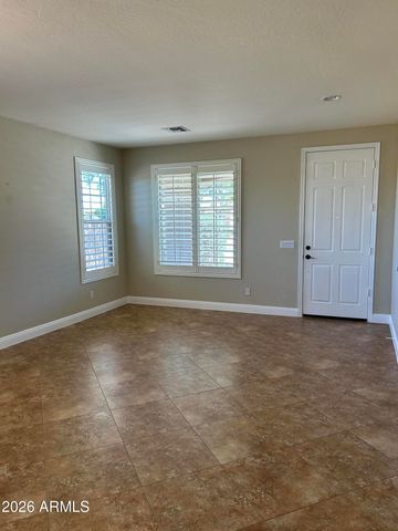 7024 S CLAIBORNE Avenue, Gilbert, AZ 85298