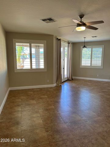 7024 S CLAIBORNE Avenue, Gilbert, AZ 85298