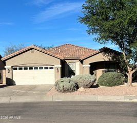 7024 S CLAIBORNE Avenue, Gilbert, AZ 85298