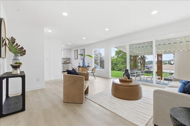 6542 Clara Lee Ave, San Diego, CA 92120