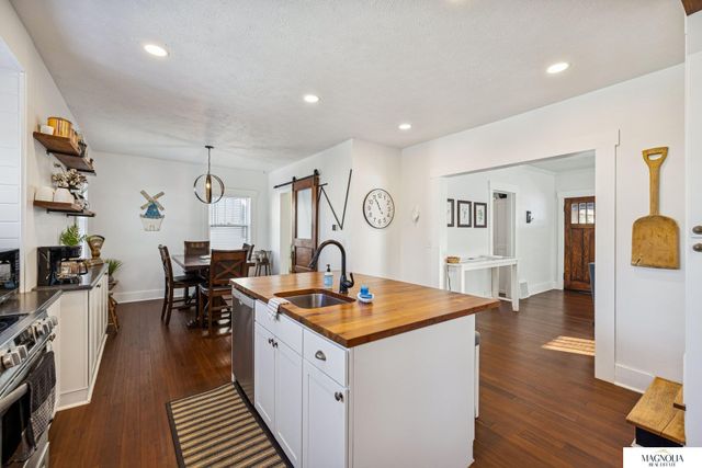 611 elmwood Avenue, Lincoln, NE 68510