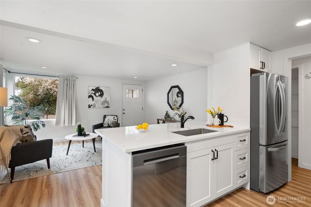 4110 W J Street, Bremerton, WA 98312