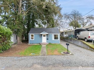 4110 W J Street, Bremerton, WA 98312