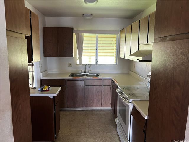 98-1370 Koaheahe Place 163, Pearl City, HI 96782