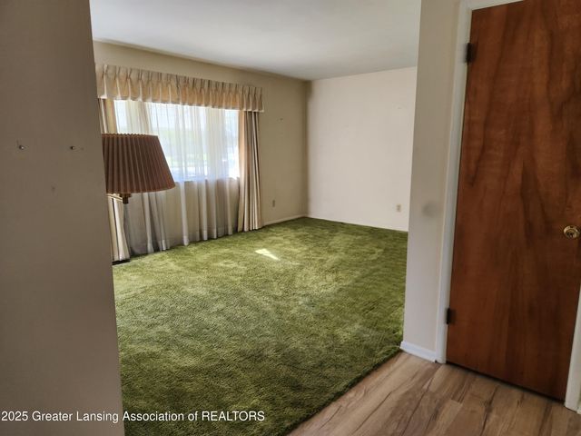 3316 W Willow Street, Lansing, MI 48917