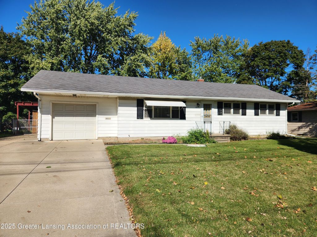 3316 W Willow Street, Lansing, MI 48917