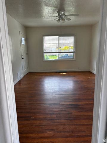698 MAPLE ST, Ogden, UT 84403