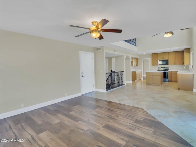 7121 W Windrose Drive, Peoria, AZ 85381