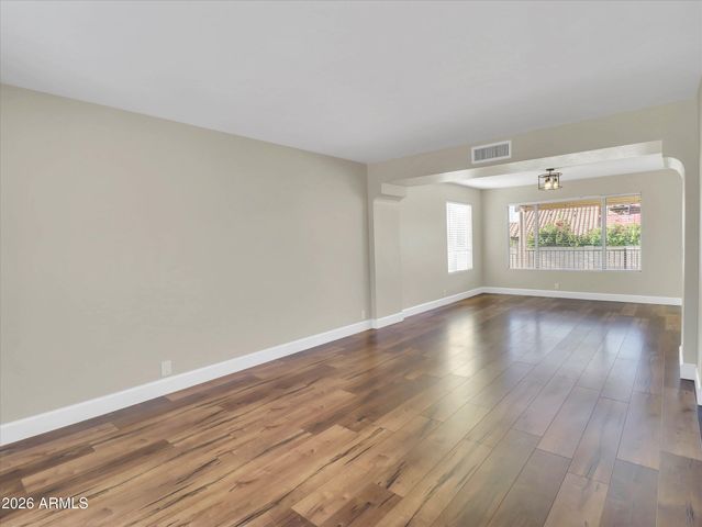 7121 W Windrose Drive, Peoria, AZ 85381