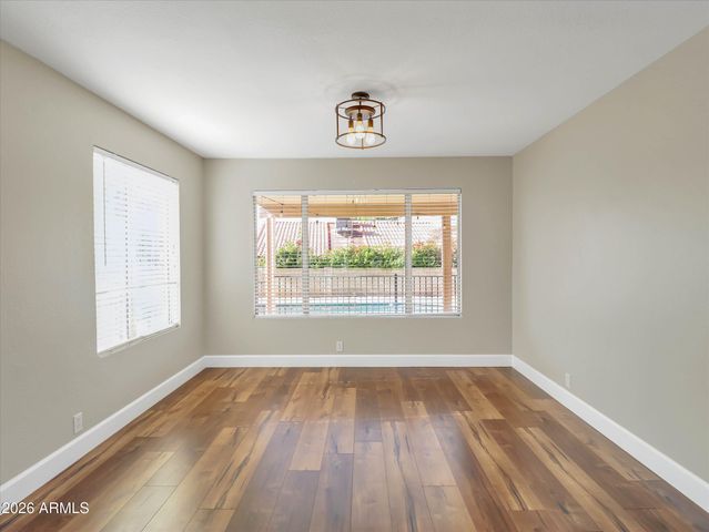 7121 W Windrose Drive, Peoria, AZ 85381