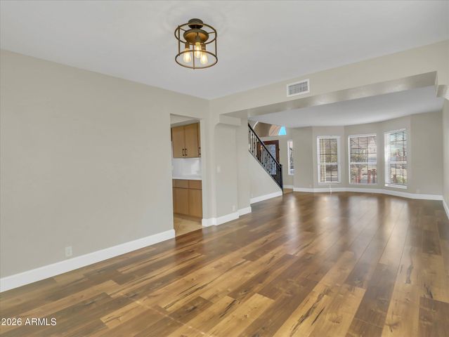 7121 W Windrose Drive, Peoria, AZ 85381