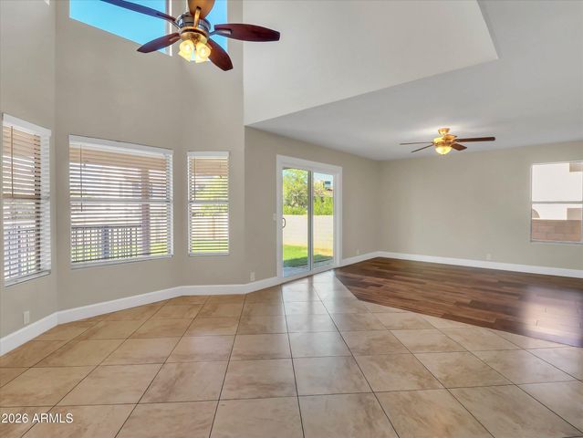 7121 W Windrose Drive, Peoria, AZ 85381