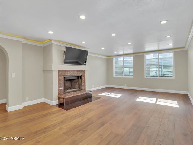 7121 W Windrose Drive, Peoria, AZ 85381