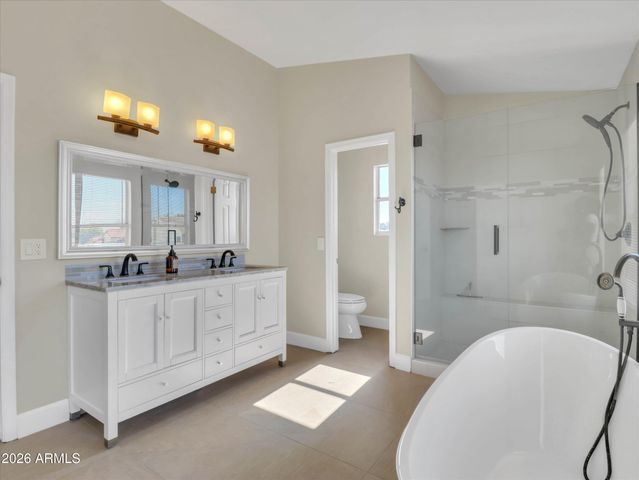 7121 W Windrose Drive, Peoria, AZ 85381