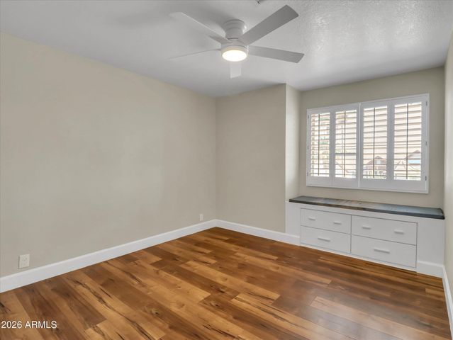 7121 W Windrose Drive, Peoria, AZ 85381