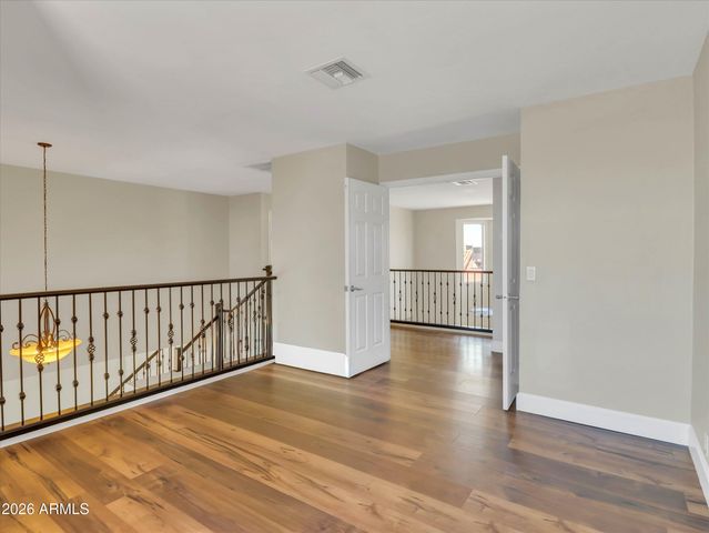 7121 W Windrose Drive, Peoria, AZ 85381