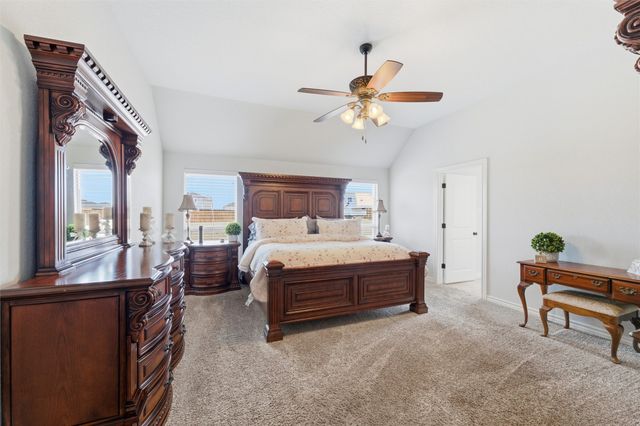 5660 Posada Drive, Fort Worth, TX 76036