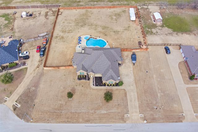 5660 Posada Drive, Fort Worth, TX 76036