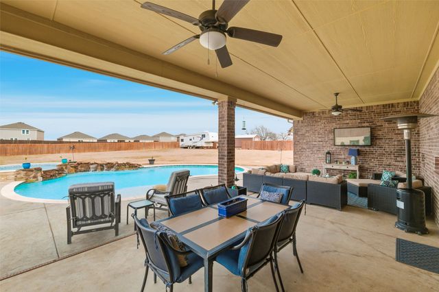 5660 Posada Drive, Fort Worth, TX 76036