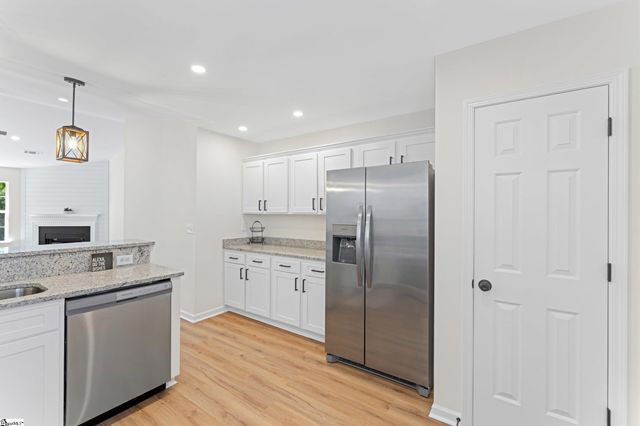 8 Kalmia Court, Greenville, SC 29605