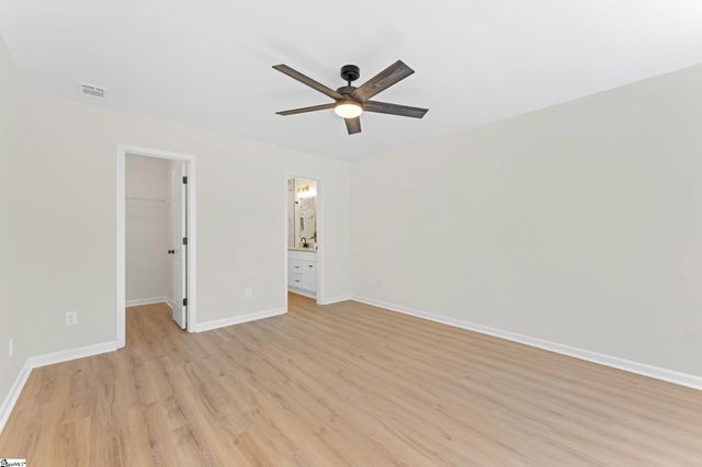 8 Kalmia Court, Greenville, SC 29605