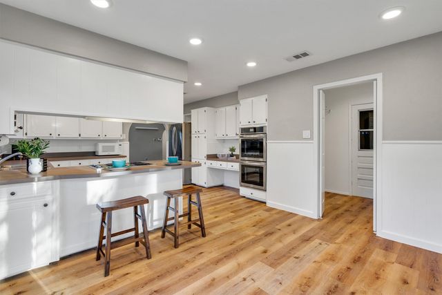 2307 Leonard Court, Arlington, TX 76015