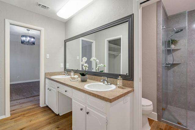 2307 Leonard Court, Arlington, TX 76015