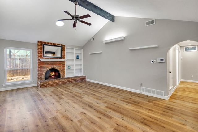 2307 Leonard Court, Arlington, TX 76015