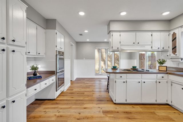 2307 Leonard Court, Arlington, TX 76015