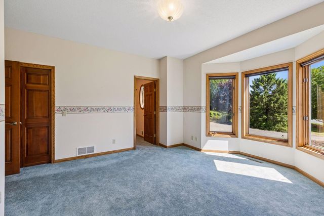 9280 53rd Street N, Lake Elmo, MN 55042