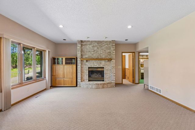 9280 53rd Street N, Lake Elmo, MN 55042