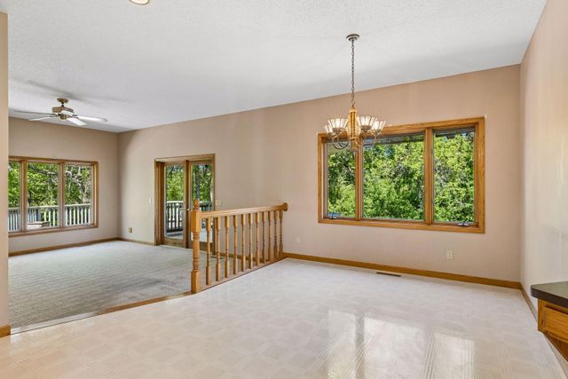 9280 53rd Street N, Lake Elmo, MN 55042