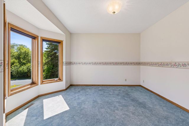 9280 53rd Street N, Lake Elmo, MN 55042