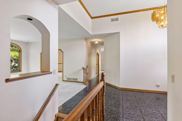9280 53rd Street N, Lake Elmo, MN 55042