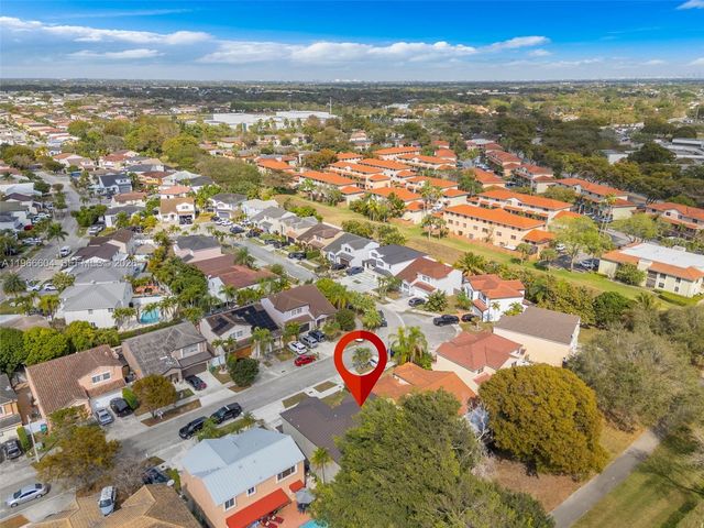 15416 SW 99th Ln, Miami, FL 33196